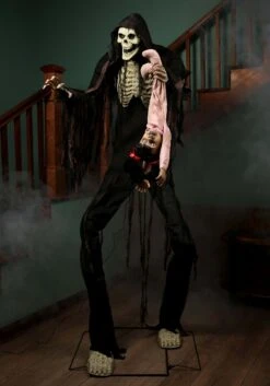 7FT Animated Towering Boogey Man With Kid Halloween Decoration