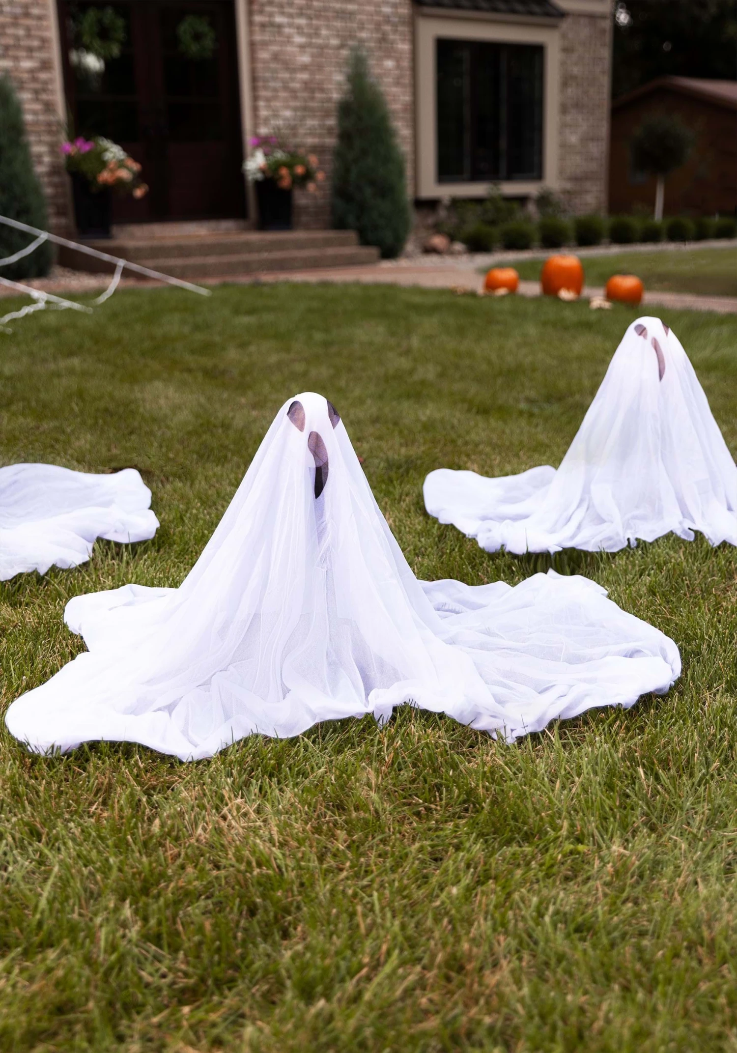 Set Of 3 Ghostly Halloween Decoration 4 Set Of 3 Ghostly Halloween Decoration - Image 2